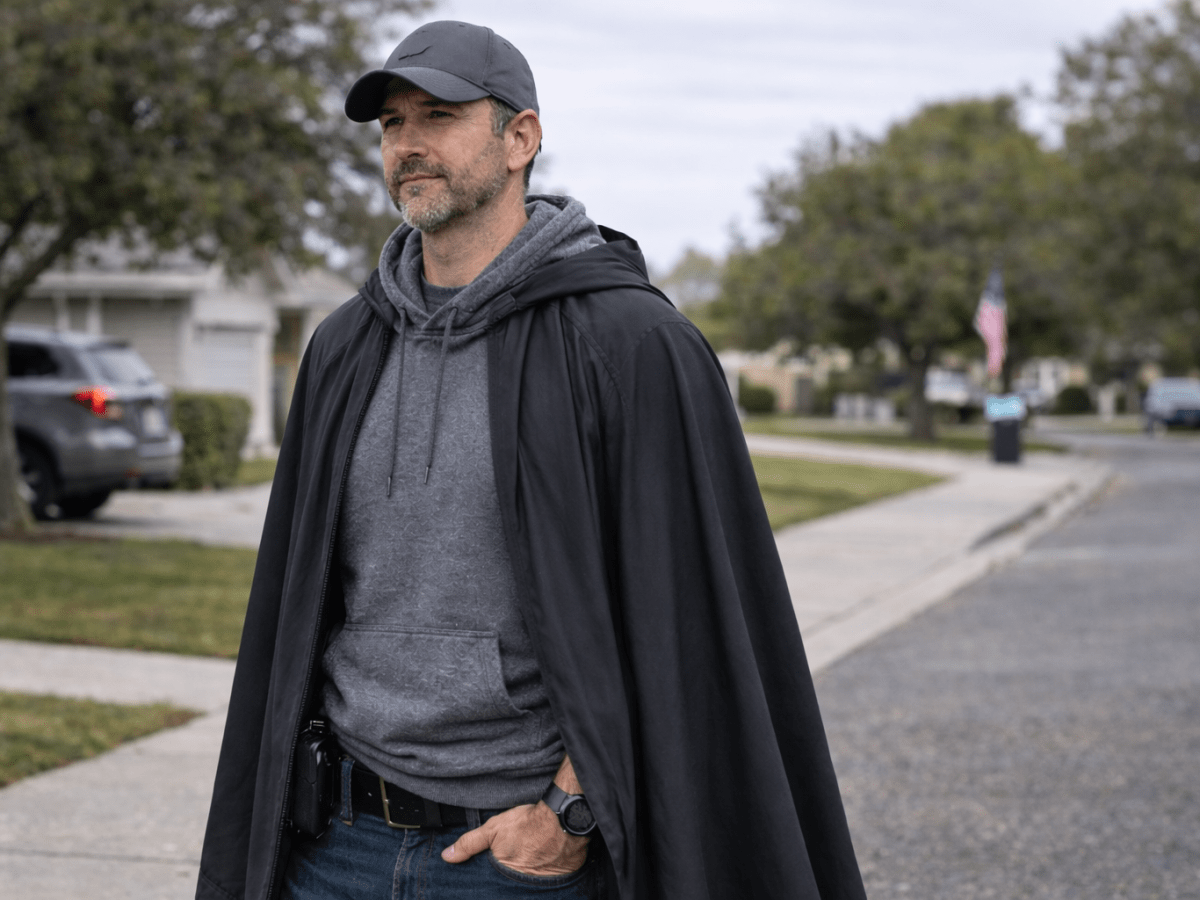 Bringing Back Capes into Modern&nbsp;Fashion